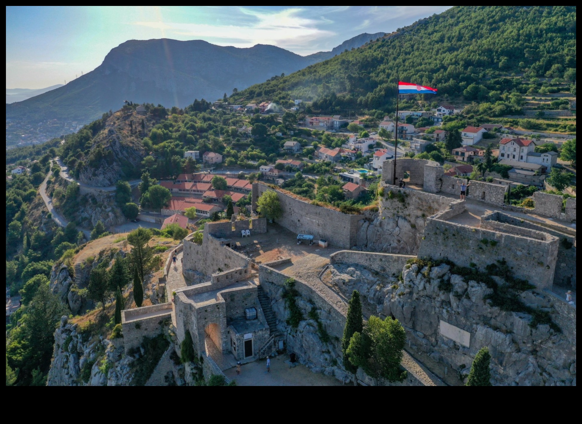 מקלט הסיירים: מציאת אושר בנופים ציוריים