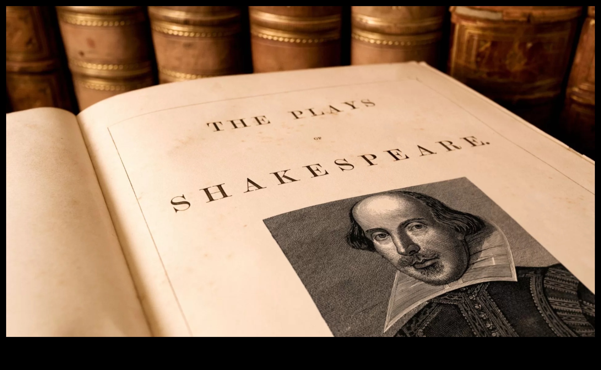 הדים נצחיים: חקר אתרים היסטוריים בעולם