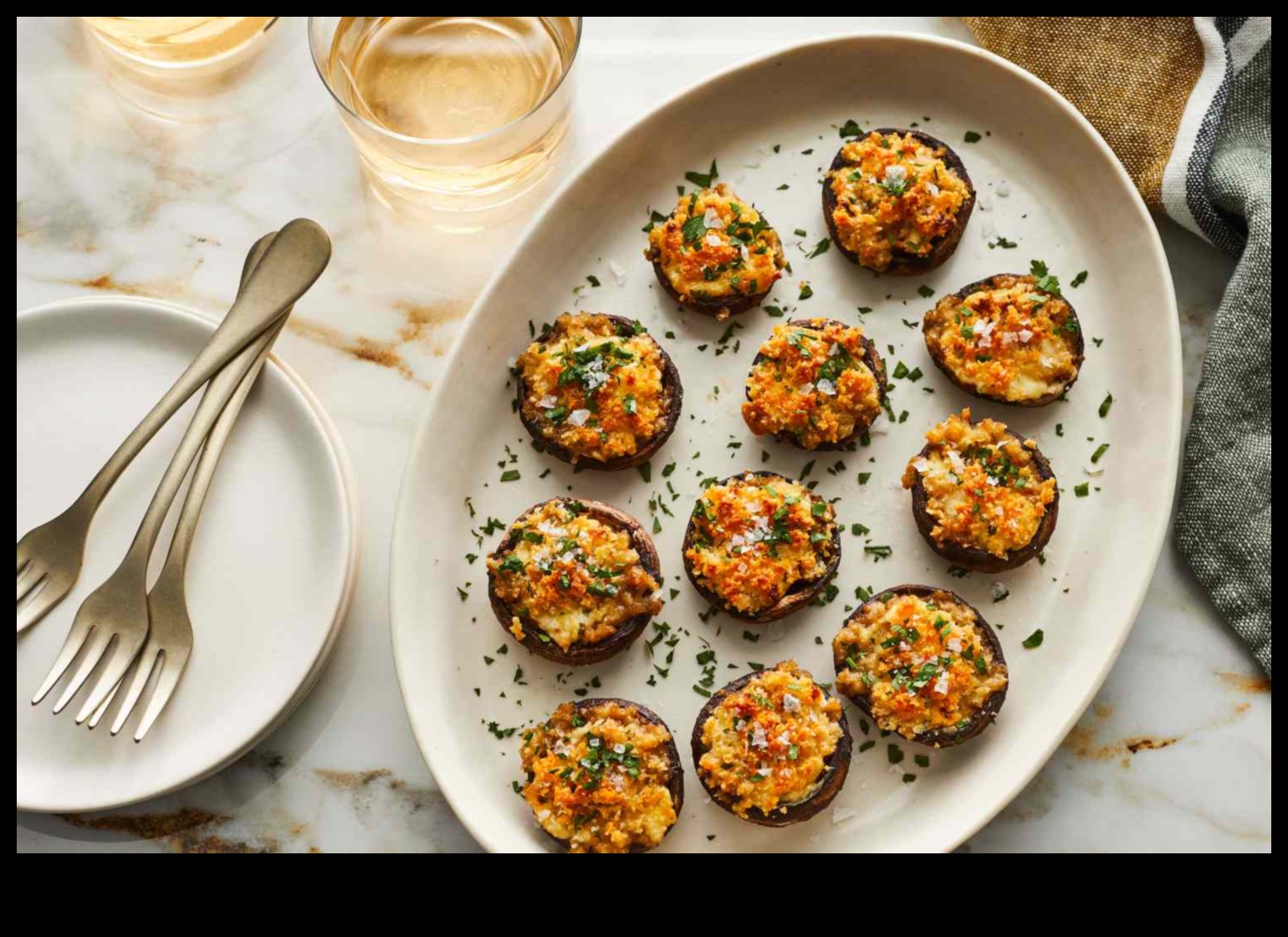 אלגנטיות מתאבן: הרשים את האורחים שלך עם עדינות קולינרית